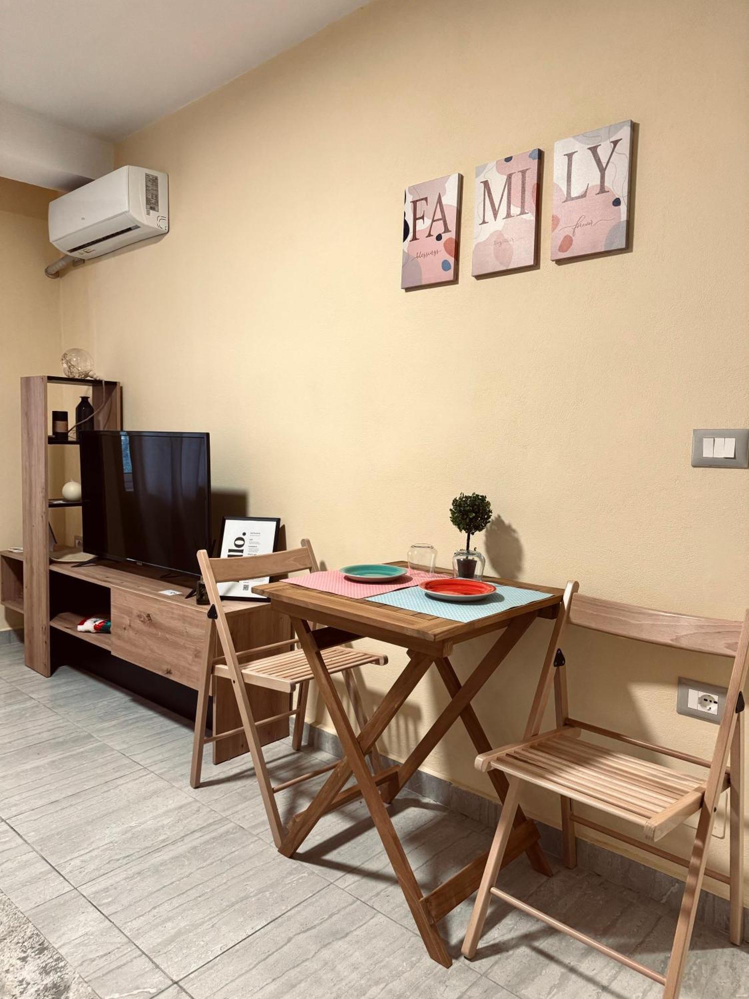 Urban Apartment In Blloku 티라나 외부 사진