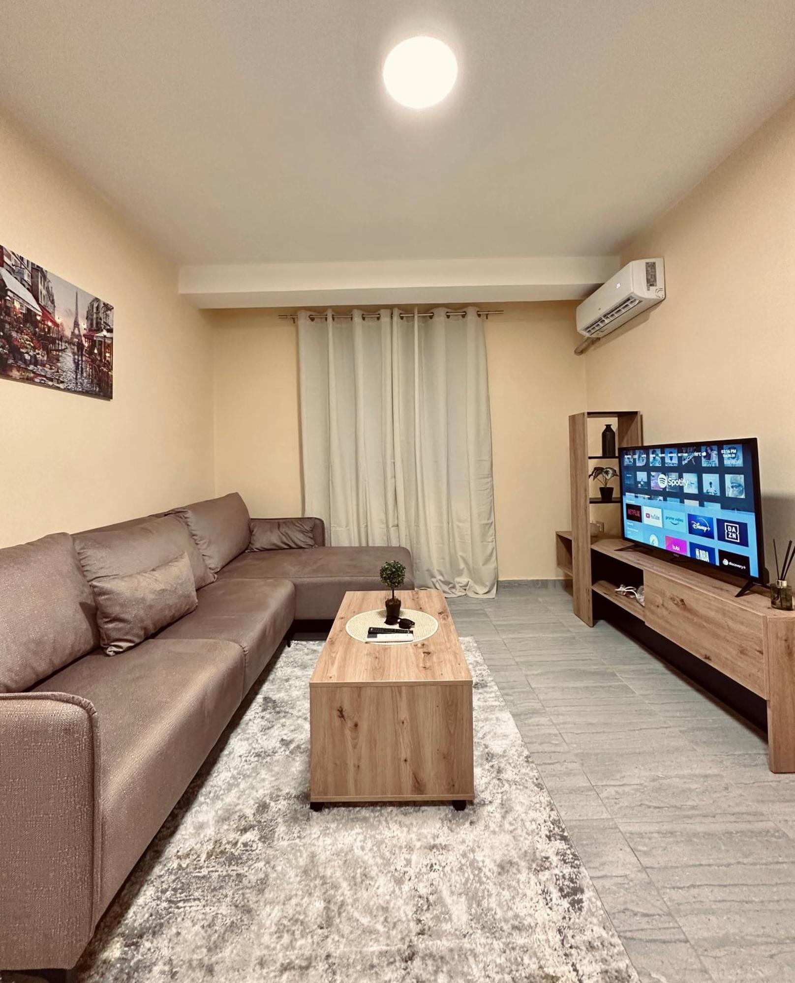 Urban Apartment In Blloku 티라나 외부 사진